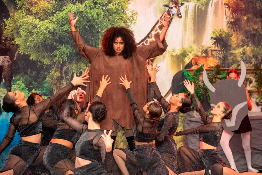 Espetáculo “O Rei Leão – O Musical” emociona público e celebra talentos da Casa da Cultura Espetáculo “O Rei Leão – O Musical” emociona público e celebra talentos da Casa da Cultura