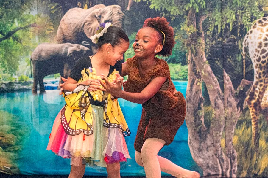 Espetáculo “O Rei Leão – O Musical” emociona público e celebra talentos da Casa da Cultura Espetáculo “O Rei Leão – O Musical” emociona público e celebra talentos da Casa da Cultura