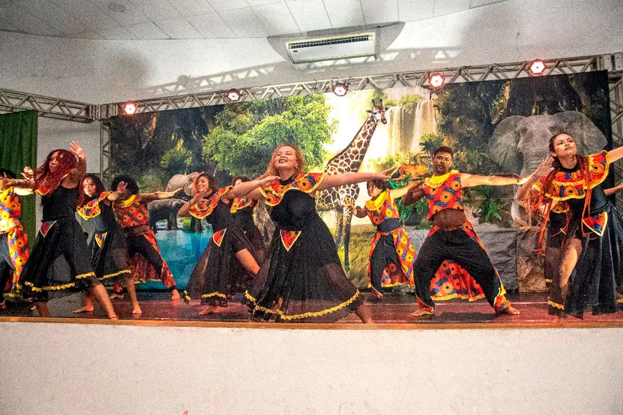 Espetáculo “O Rei Leão – O Musical” emociona público e celebra talentos da Casa da Cultura Espetáculo “O Rei Leão – O Musical” emociona público e celebra talentos da Casa da Cultura
