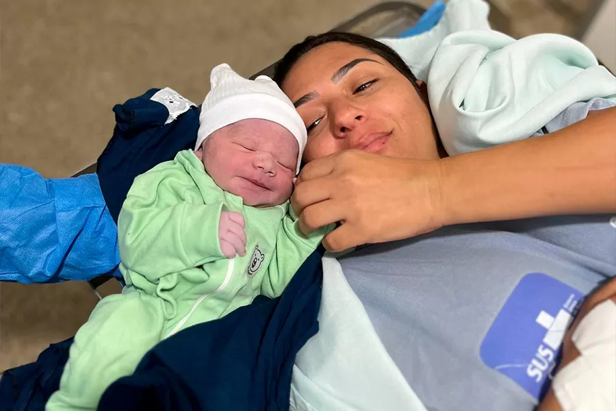 Medeiros Neto comemora o Mês das Mães: venha ver os primeiros momentos de vida dos bebês em um Vlog! Medeiros Neto comemora o Mês das Mães: venha ver os primeiros momentos de vida dos bebês em um Vlog!