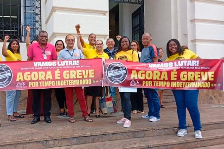 Servidores do Judiciário baiano entram em greve geral por tempo indeterminado