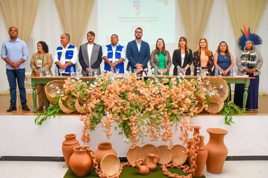 Teixeira de Freitas sedia etapa macrorregional da 5ª Conferência Estadual de Saúde da Trabalhadora e do Trabalhador
