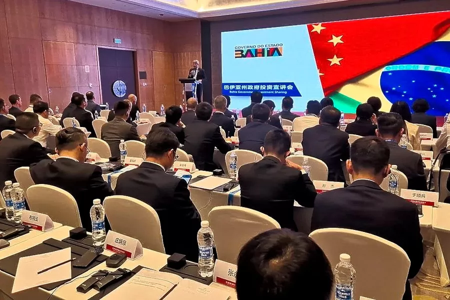 Governador se reúne com empresas chinesas que se instalarão na Bahia para fornecer peças à fábrica da BYD