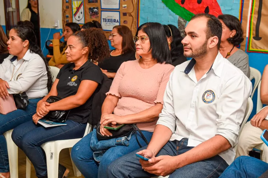 Prefeitura realiza capacitação para fortalecer a rede de proteção social e aprimorar os serviços do Bolsa Família Prefeitura realiza capacitação para fortalecer a rede de proteção social e aprimorar os serviços do Bolsa Família