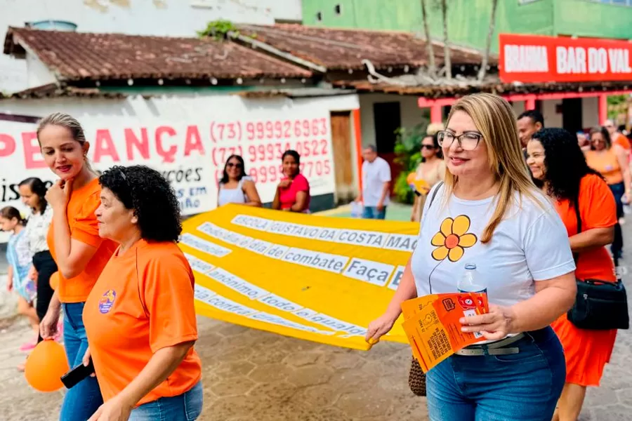 Caminhada em Itabatã reforça ações da campanha “Faça Bonito”, pela mobilização contra o abuso sexual infantil Caminhada em Itabatã reforça ações da campanha “Faça Bonito”, pela mobilização contra o abuso sexual infantil