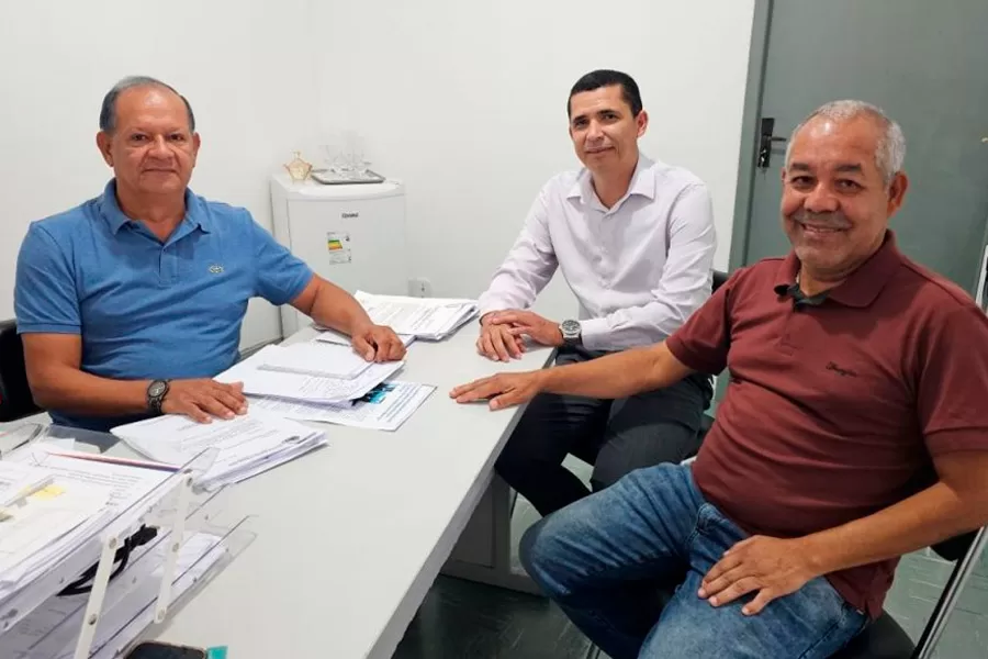 RETRAN em Itabatã é pauta entre Prefeitura, CIRETRAN e vereador Carlinhos da Ótica