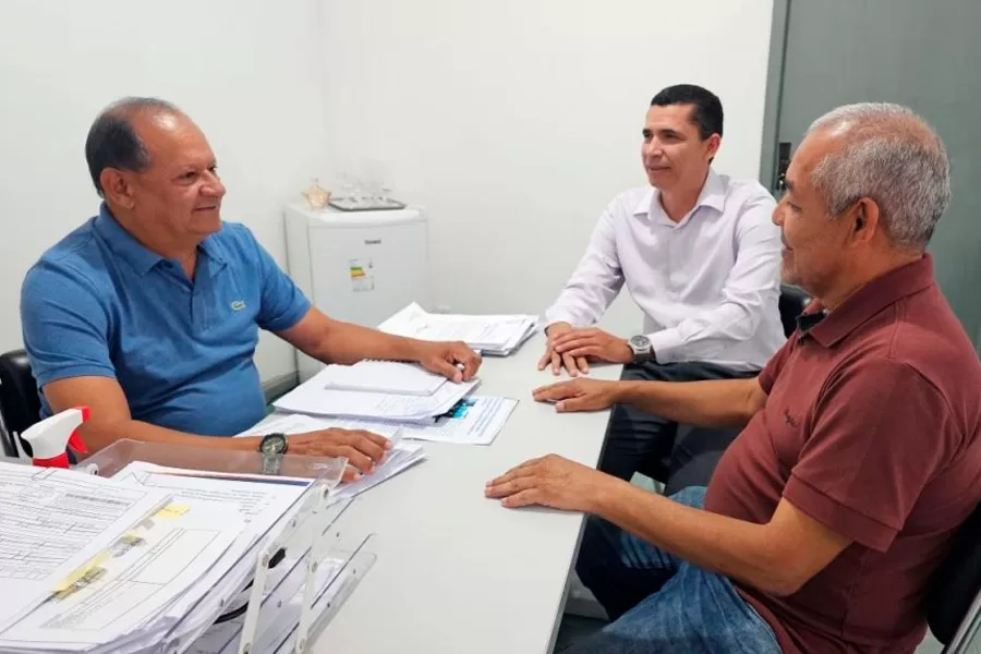 RETRAN em Itabatã é pauta entre Prefeitura, CIRETRAN e vereador Carlinhos da Ótica