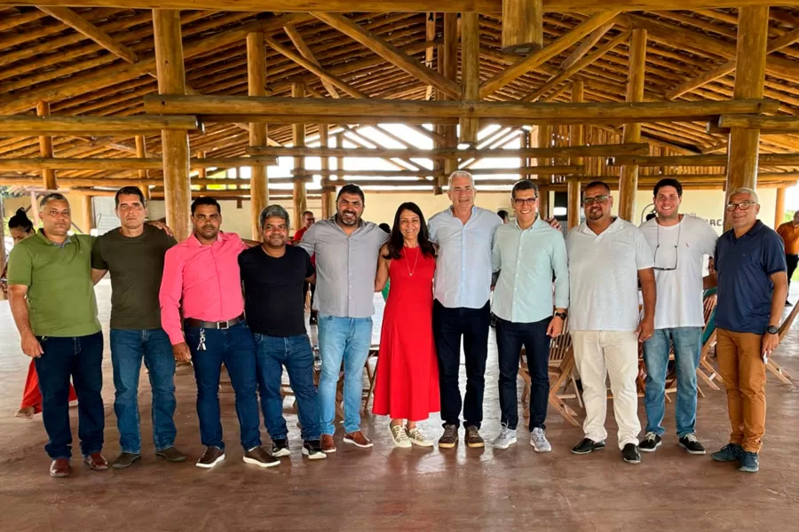Prefeito Beto Pinto recebe presidente da Cerb em roda de conversa sobre barragem