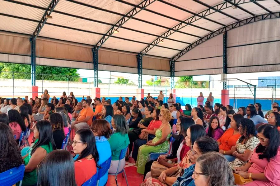 Encontro formativo aborda a Educação Inclusiva na rede pública de ensino em Mucuri Encontro formativo aborda a Educação Inclusiva na rede pública de ensino em Mucuri