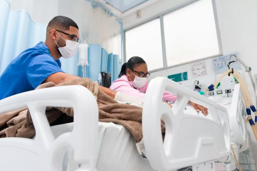 Sesab convoca 605 profissionais para reforçar assistência à saúde