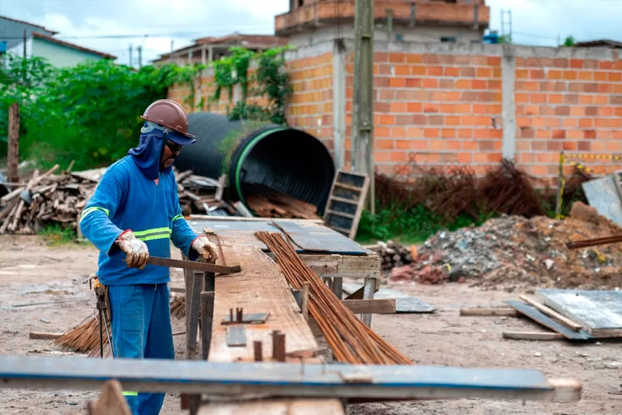 Obras no Redenção avançam com foco em mIcrodrenagem e novas frentes de serviço Obras no Redenção avançam com foco em mIcrodrenagem e novas frentes de serviço