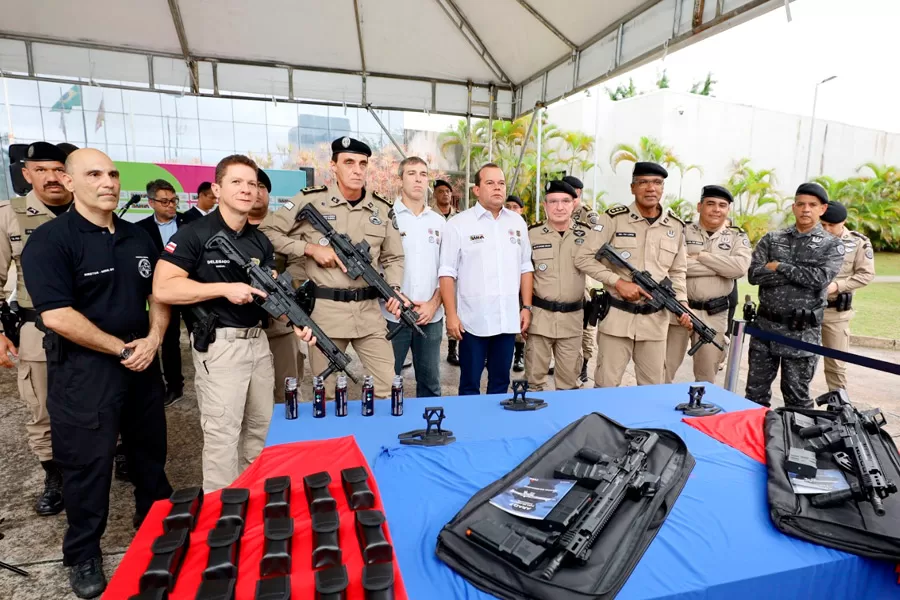 Forças policiais da Bahia recebem veículos blindados e fuzis para potencializar ações de segurança