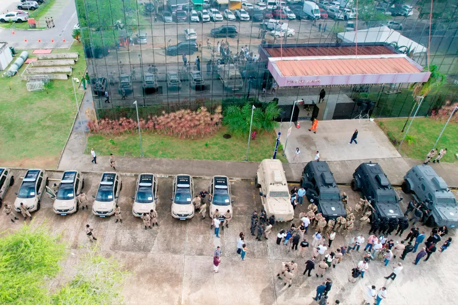 Forças policiais da Bahia recebem veículos blindados e fuzis para potencializar ações de segurança