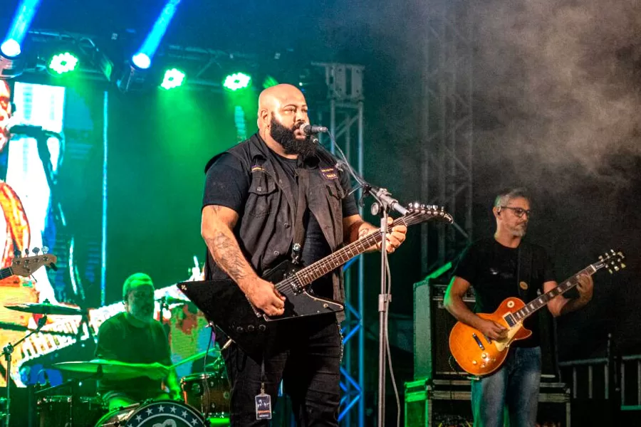Texas Fera agita Teixeira de Freitas com rock, esportes radicais e celebração cultural