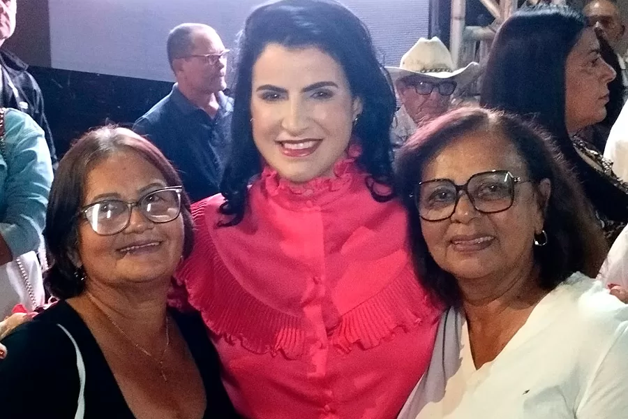Prefeita Luciana Machado realiza sonho antigo com hospital em Nova Viçosa