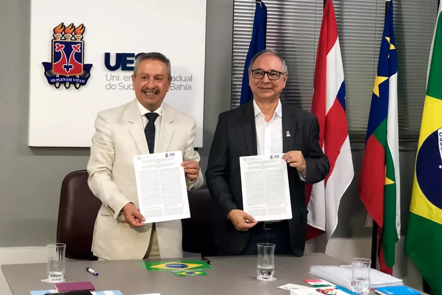 Uesb assina convênios com universidades da Argentina e do México