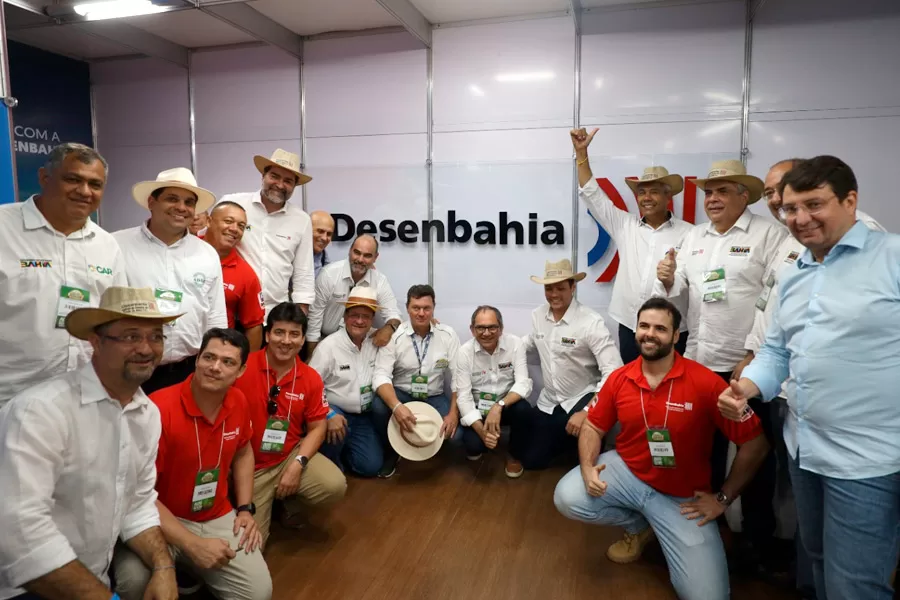 Bahia Farm Show: Estado entrega veículos para a fiscalização da produção agropecuária