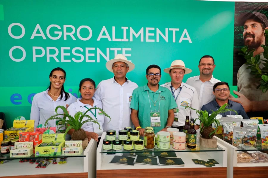 Bahia Farm Show: Estado entrega veículos para a fiscalização da produção agropecuária