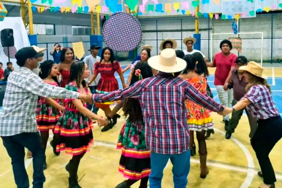 Festas Juninas movimentam escolas da rede municipal com alegria, cultura e integração