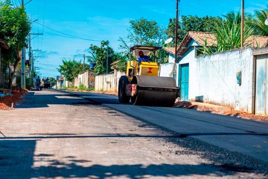 Prefeitura avança com obras de pavimentação no bairro Ulisses Guimarães