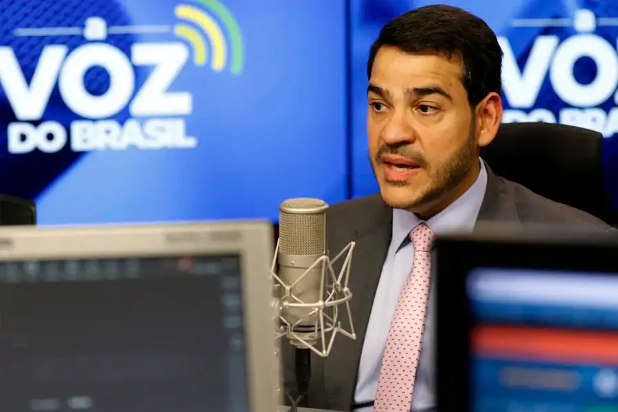 Aposentados não precisam acionar justiça por valores do INSS, diz AGU