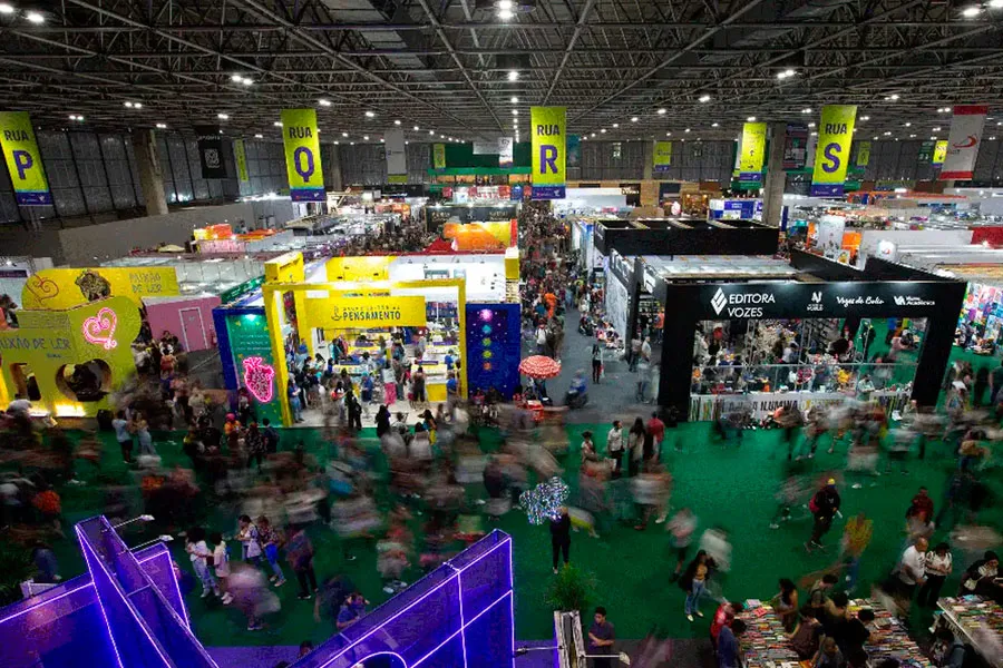 Bienal do Livro no Rio tem recorde de 740 mil visitantes