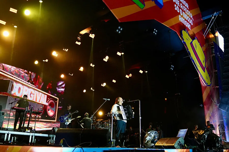 Dorgival Dantas abre última noite do São João no Parque de Exposições de Salvador