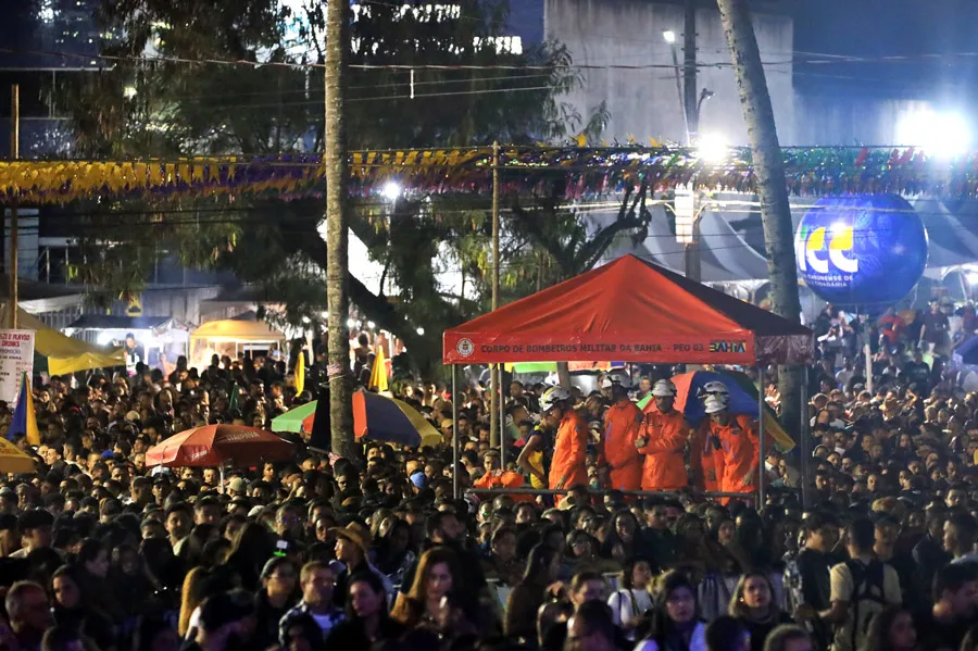 No Ita Pedro, Jerônimo Rodrigues inicia agenda de festejos a São Pedro em Itabuna
