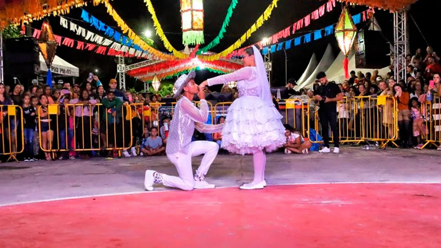 2º dia do Forró do Peroá bate recorde com show de Naiara Azevedo em Mucuri