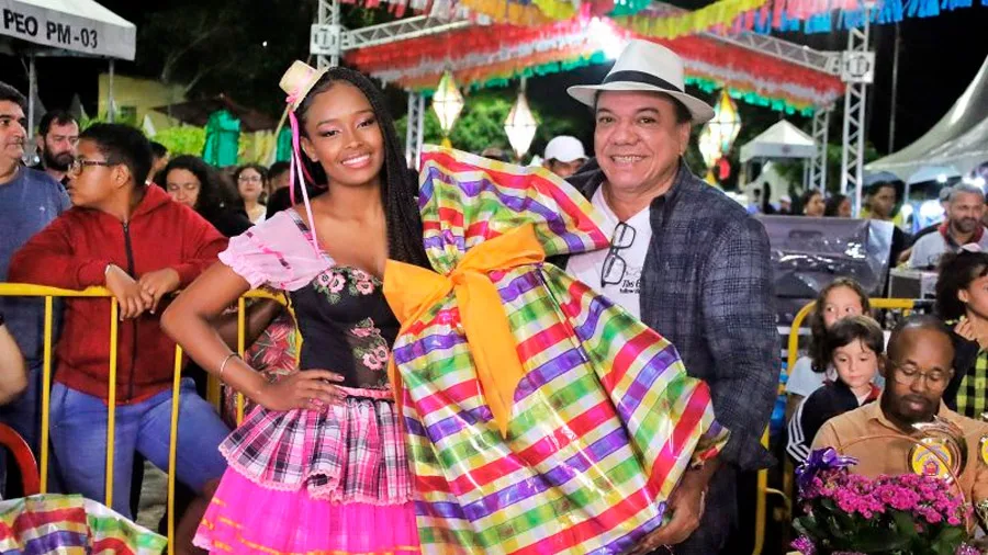 2º dia do Forró do Peroá bate recorde com show de Naiara Azevedo em Mucuri