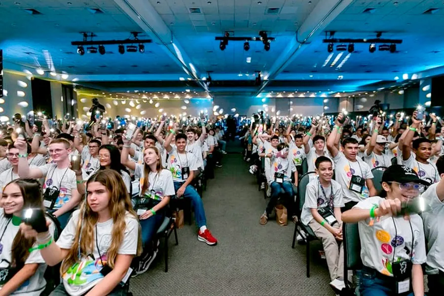 Heitor Haidan conquista ouro e representa Teixeira de Freitas na Olimpíada de Matemática no RJ Heitor Haidan conquista ouro e representa Teixeira de Freitas na Olimpíada de Matemática no RJ