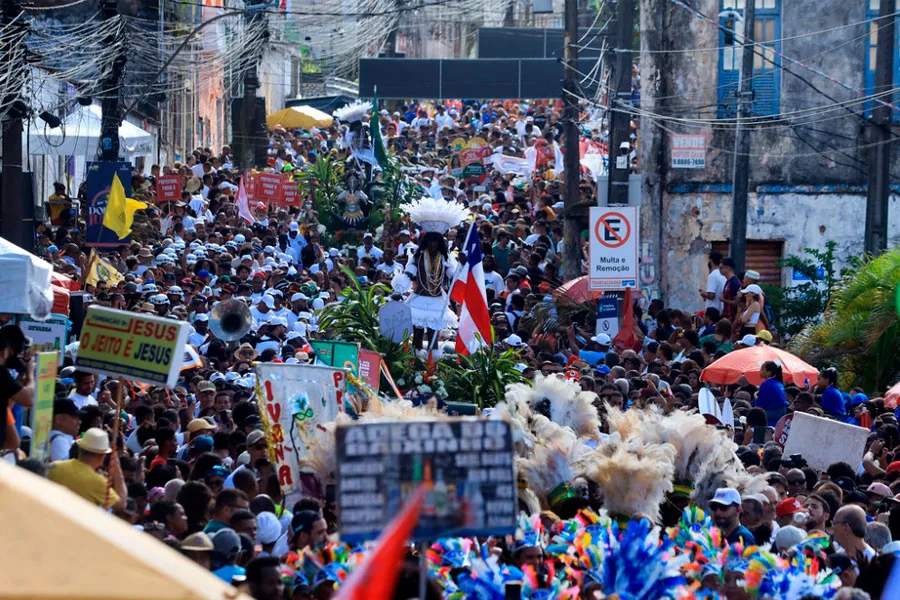 Bahia celebra 202 anos de Independência com tradicional cortejo cívico Bahia celebra 202 anos de Independência com tradicional cortejo cívico