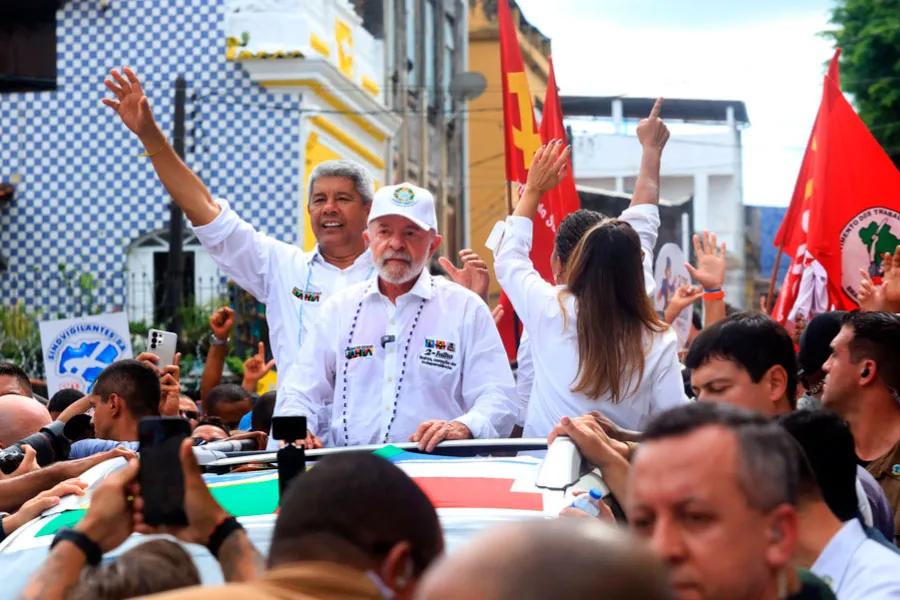Bahia celebra 202 anos de Independência com tradicional cortejo cívico Bahia celebra 202 anos de Independência com tradicional cortejo cívico