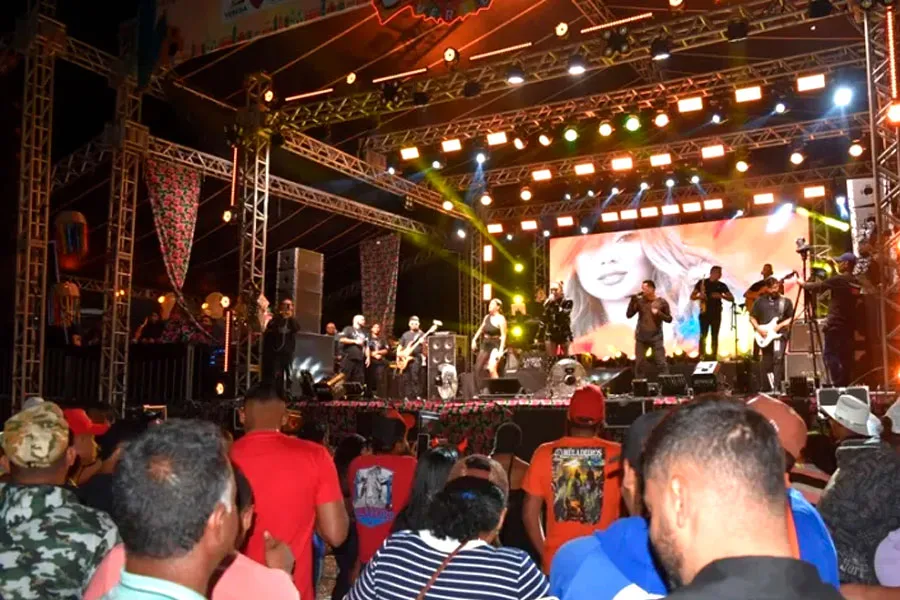 31º Arraiá da Curindiba: Segunda noite de shows aquece Vereda com grandes atrações