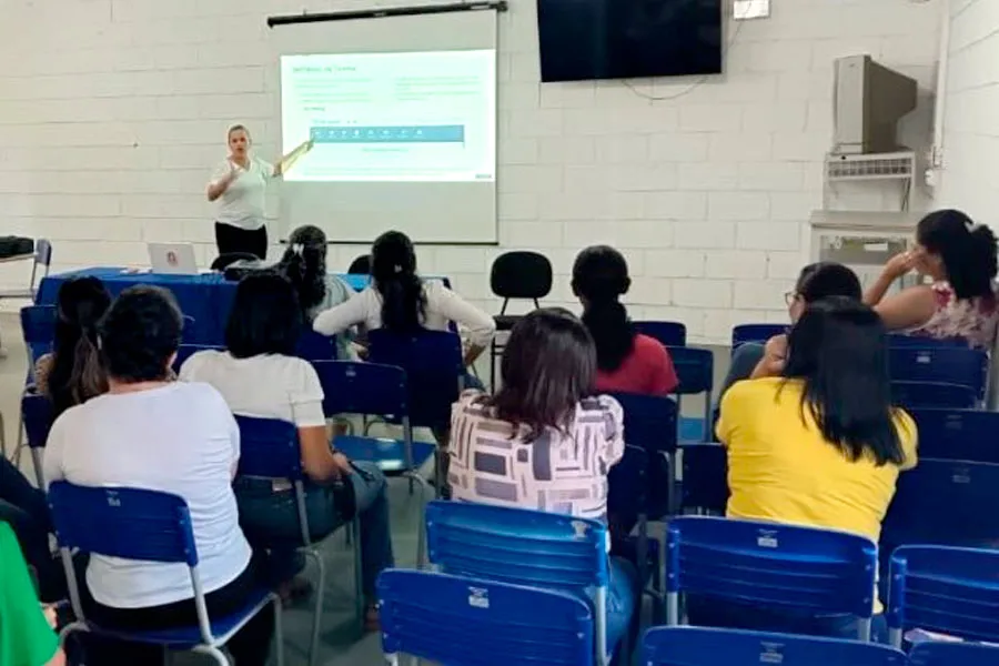 Mucuri capacita secretários escolares e planeja educação de qualidade até 2028