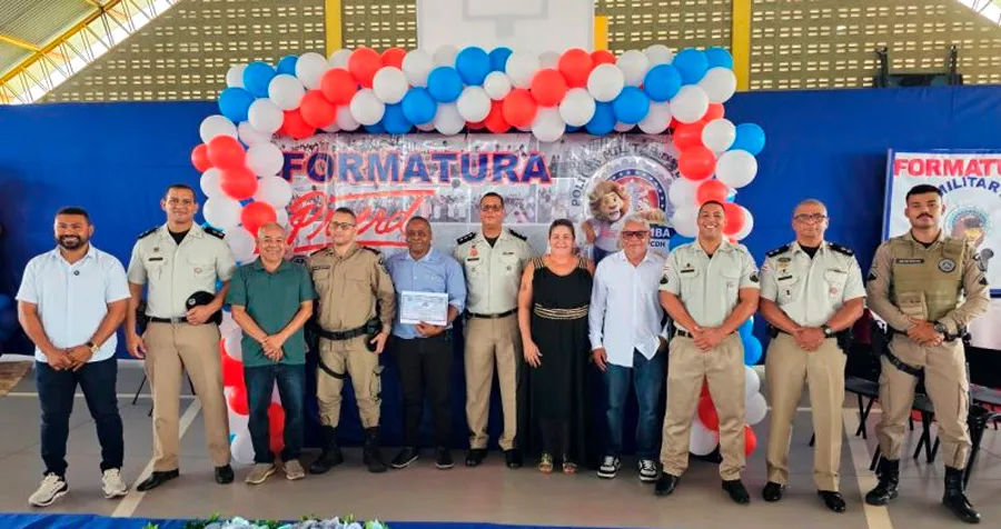 Formatura do PROERD reúne 198 alunos e reforça parceria entre PM e Prefeitura de Mucuri