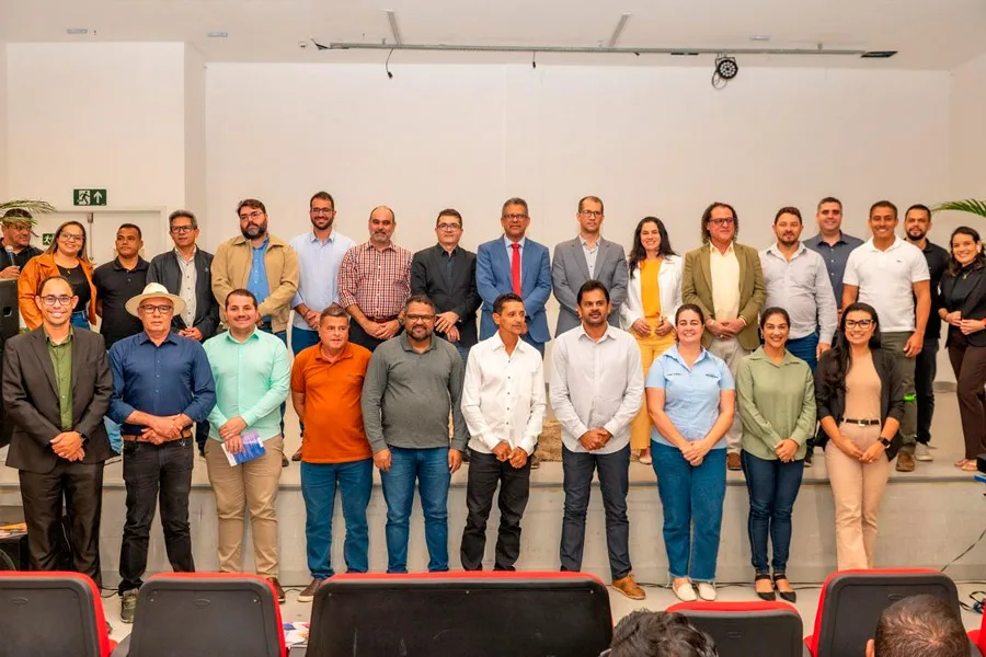 Teixeira de Freitas recebe Caravana do CrediBahia em encontro que fortalece o empreendedorismo e a economia solidária Teixeira de Freitas recebe Caravana do CrediBahia em encontro que fortalece o empreendedorismo e a economia solidária