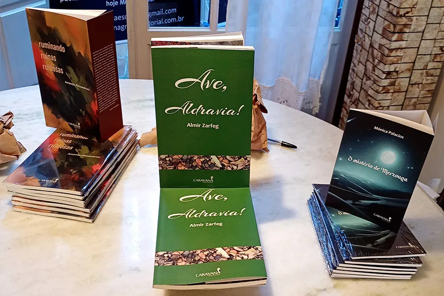 Almir Zarfeg recebe prêmio literário e lança livro de aldravias na Flip 2025