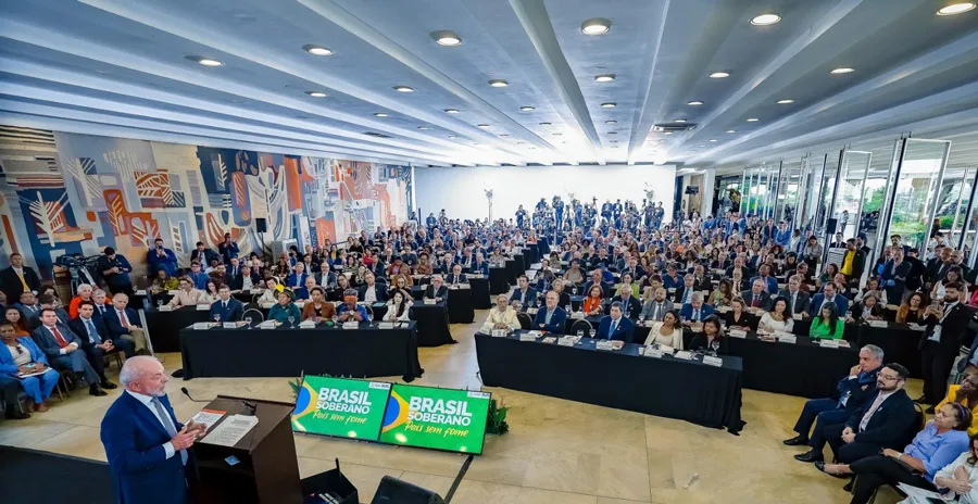 Com Lula, Jerônimo participa de plenária do Conselho de Desenvolvimento Econômico Social Sustentável em Brasília