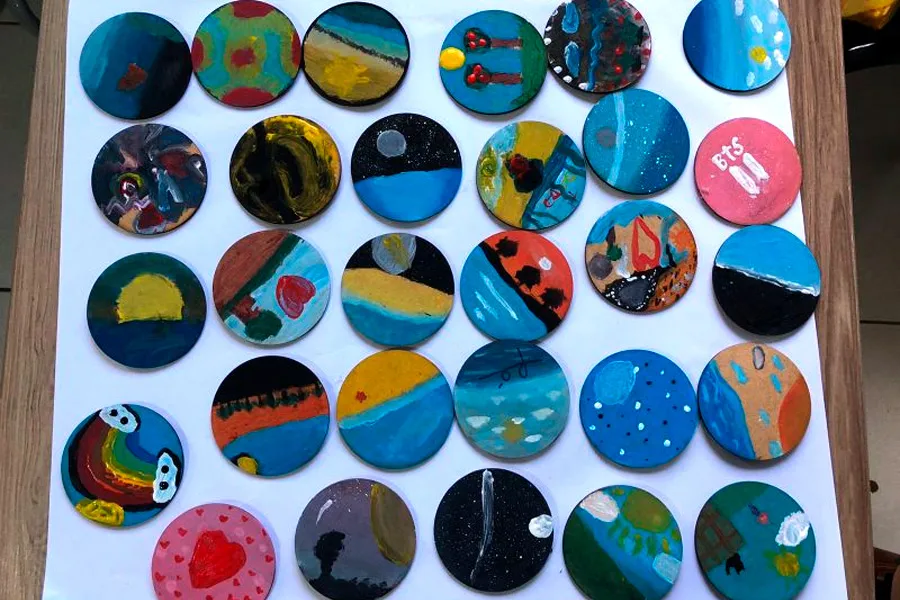 Projeto “Pintura para Alguém Especial” promove integração entre arte, escola e comunidade em Mucuri Projeto “Pintura para Alguém Especial” promove integração entre arte, escola e comunidade em Mucuri