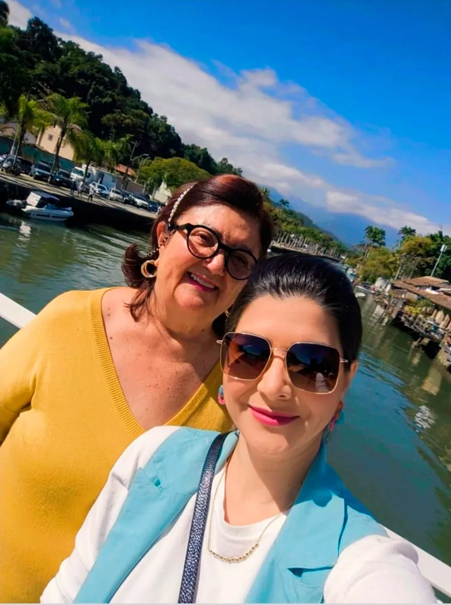 Patrícia Souza fascina e se fascina na Festa Literária Interacional de Paraty (Flip)