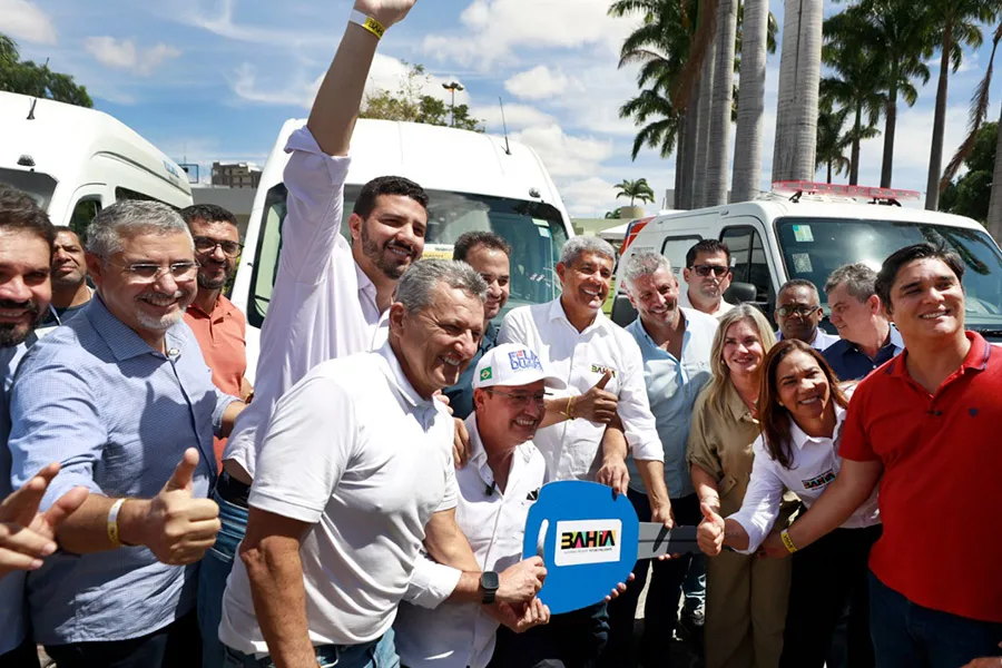 Com investimento de R$ 92 milhões, Governo do Estado amplia hospitais e transporte de pacientes em Guanambi Com investimento de R$ 92 milhões, Governo do Estado amplia hospitais e transporte de pacientes em Guanambi