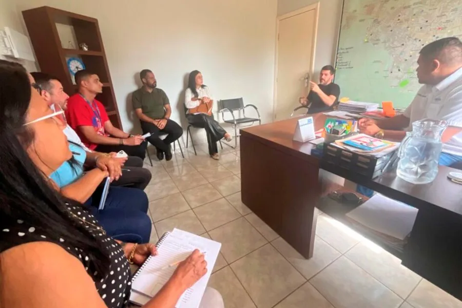 Secretaria de Educação recebe NTE 07 em diálogo sobre a Busca Ativa Escolar