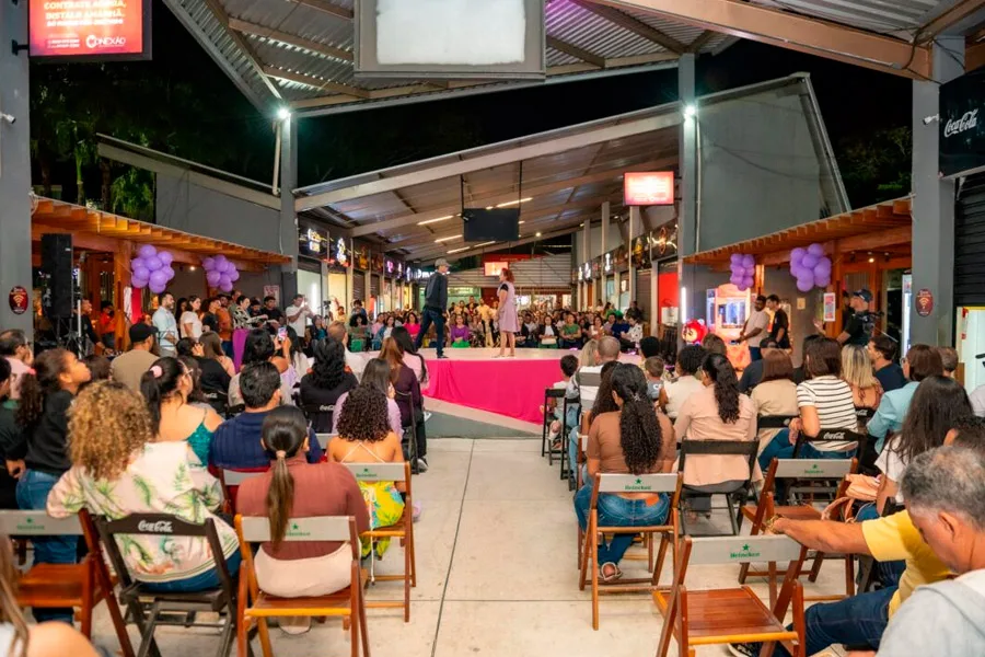 Agosto Lilás: evento discute e conscientiza sobre o combate à violência contra a mulher Agosto Lilás: evento discute e conscientiza sobre o combate à violência contra a mulher