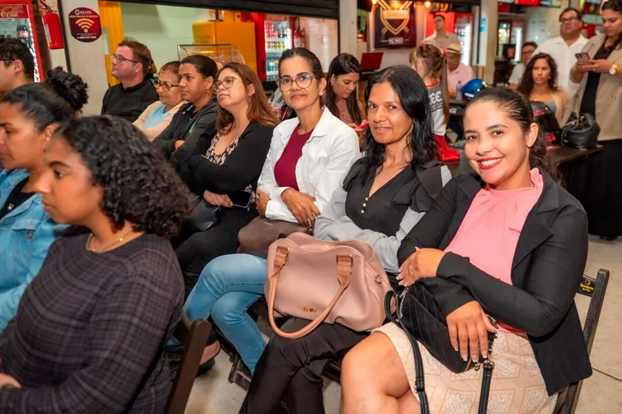 Agosto Lilás: evento discute e conscientiza sobre o combate à violência contra a mulher Agosto Lilás: evento discute e conscientiza sobre o combate à violência contra a mulher