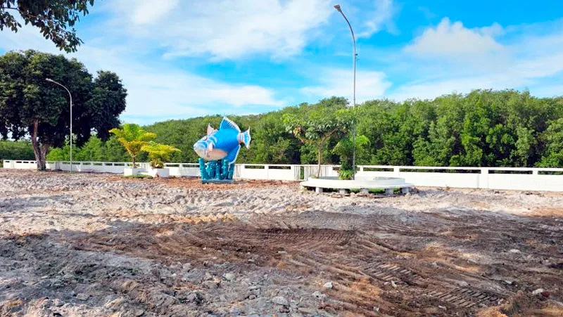 Prefeitura Municipal começa trabalho para reconstrução da Praça do Peroá Prefeitura Municipal começa trabalho para reconstrução da Praça do Peroá