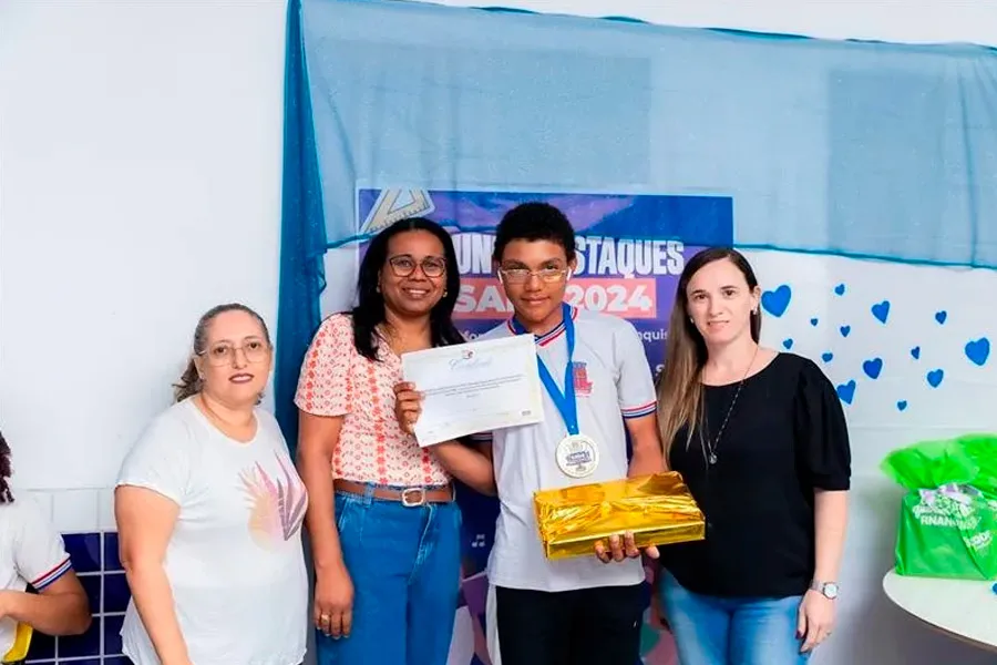Ibirapuã premia alunos destaques da Prova SABE 2024 em Vila Juazeiro Ibirapuã premia alunos destaques da Prova SABE 2024 em Vila Juazeiro