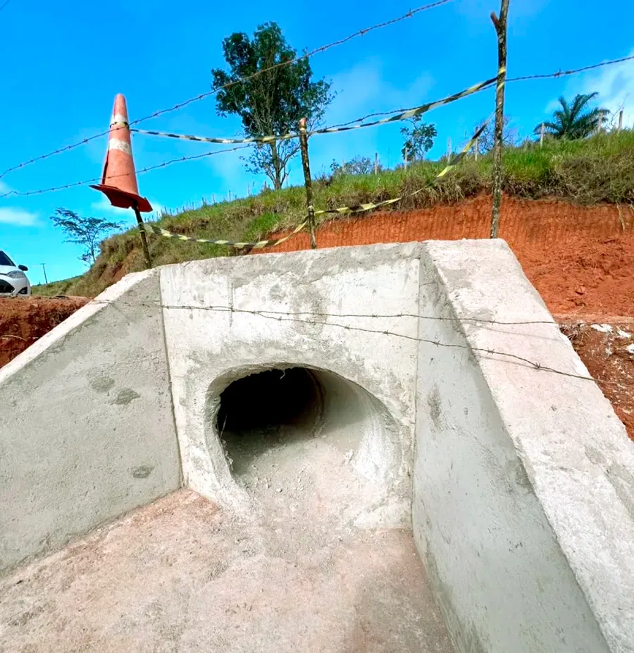 Vereda dá início às obras de asfaltamento na Ladeira do Bucho Vereda dá início às obras de asfaltamento na Ladeira do Bucho