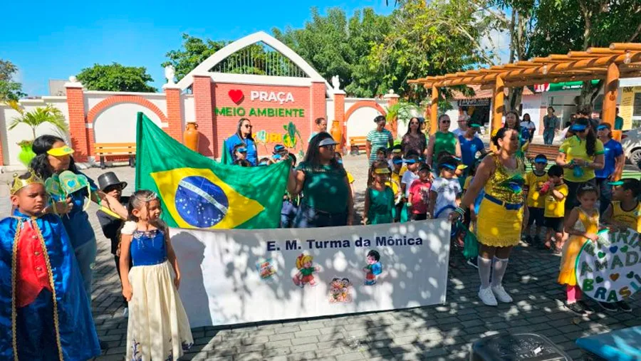 Patriotismo e alegria marcam o 7 de Setembro em Mucuri com desfile cívico e passeio ciclístico