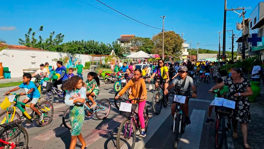 Patriotismo e alegria marcam o 7 de Setembro em Mucuri com desfile cívico e passeio ciclístico